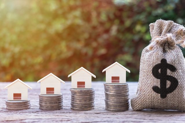 How Much Do Singaporeans Borrow? Breakdown by Age & Income