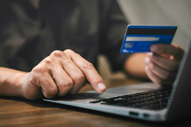 Licensed Money Lender vs Loan Shark: 10 Red Flags Every Borrower Should Check